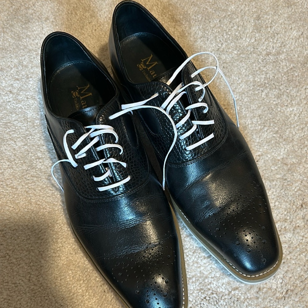 Men’s shoes